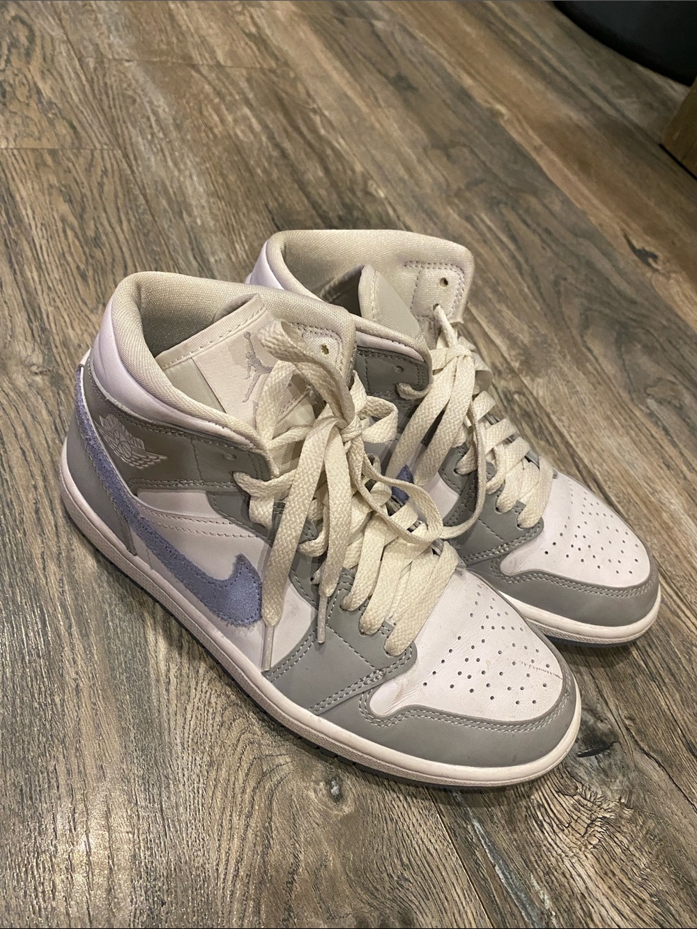 Youth 6.5 Jordan's